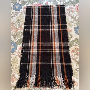 Nine West Chenille Tasseled Scarf NWT